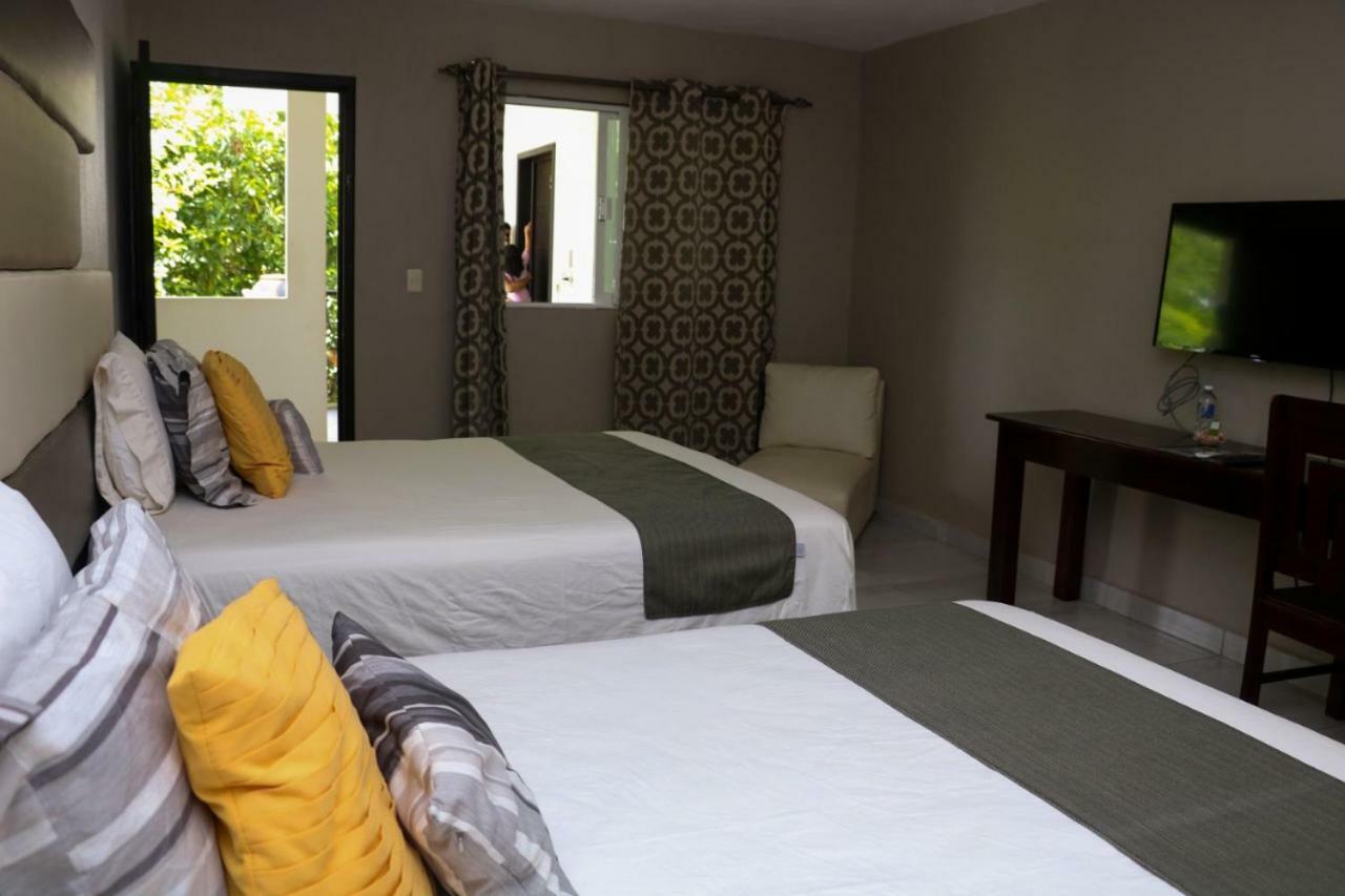 Garden Suites Tonala Exterior foto